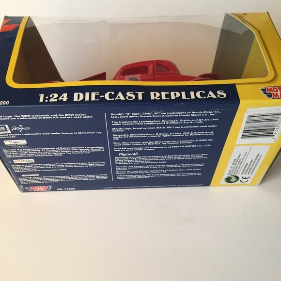 Motor Max 1:24 Collector's 1934 Ford Coupe Die-Cast Replica Car / Red Color - Picture 6 of 7
